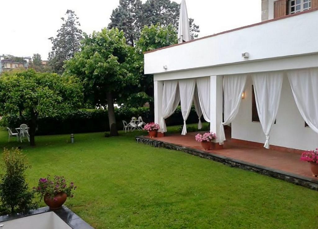 Bed And Breakfast Aloisio San Gregorio di Catania Bagian luar foto