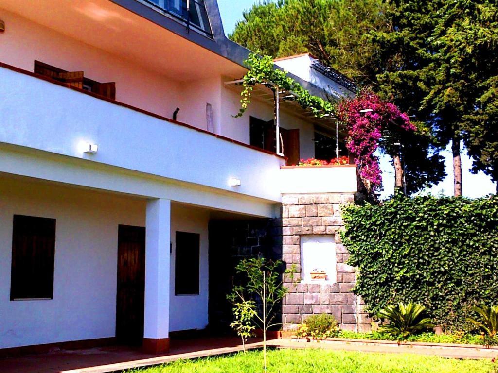 Bed And Breakfast Aloisio San Gregorio di Catania Bagian luar foto